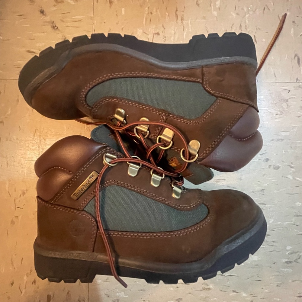 Timberland boots in excellent condition. Wore only twice!!